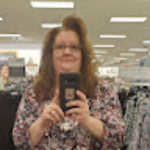 Meet your Posher, Crystal